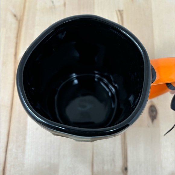 Rae Dunn Halloween BOO Mug Orange and Black Drip Design Black Interior New - Picture 3 of 4